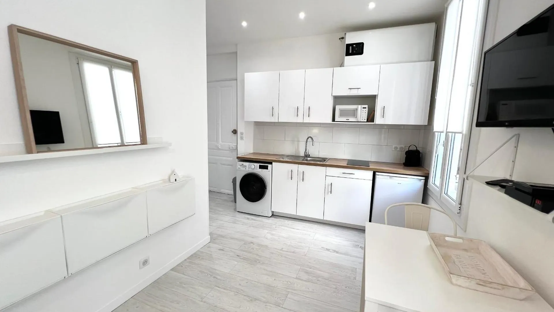 Juan Les Pins Pinede Sector - Apartment 4 People