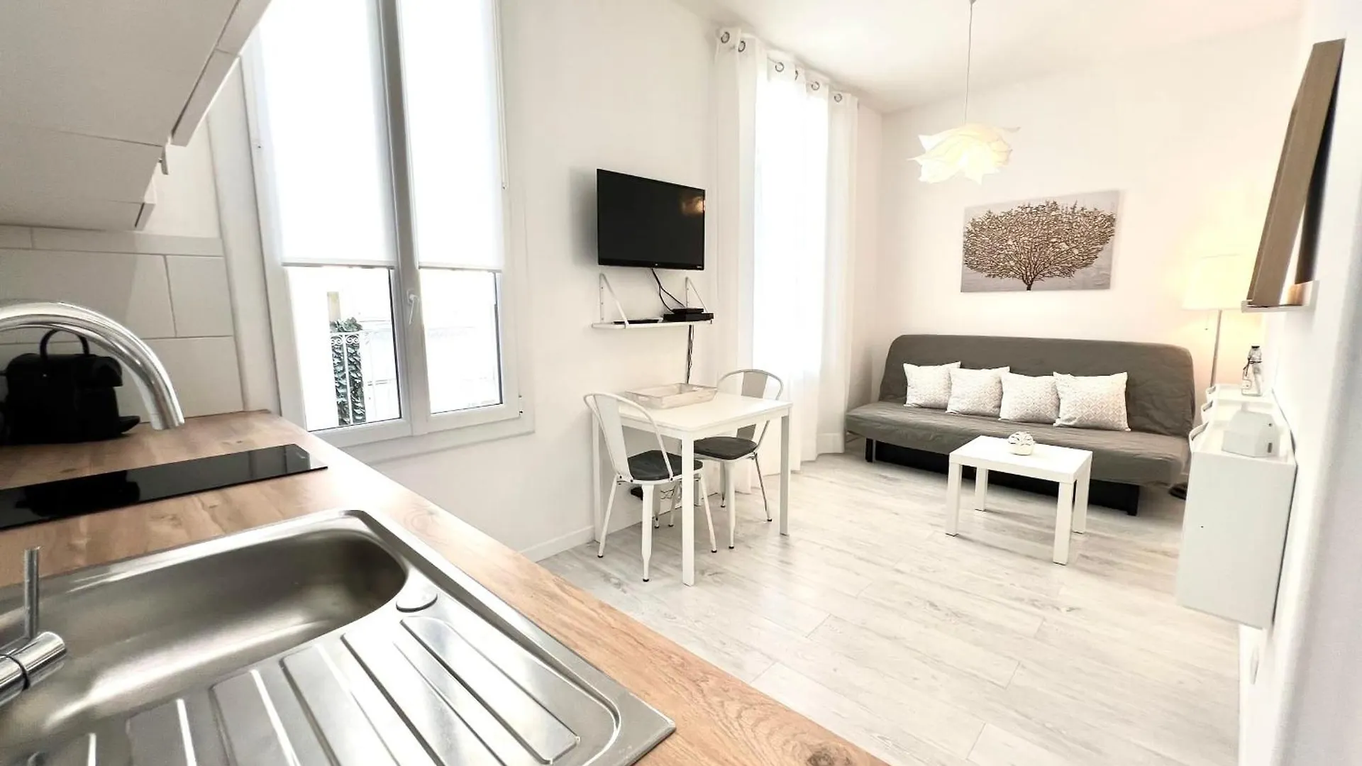 Juan Les Pins Pinede Sector - Apartment 4 People location